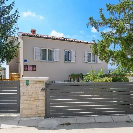 Holiday home Goga Suburban Pula